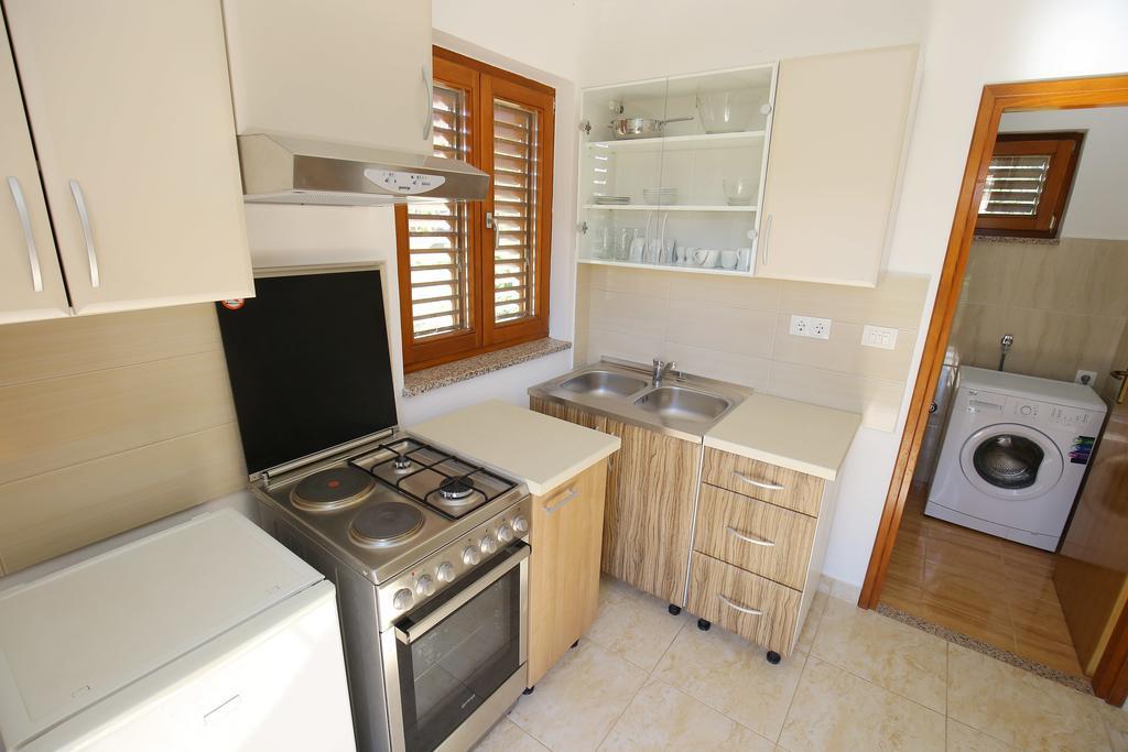 Sukošan Holiday Home Zemljak מראה חיצוני תמונה